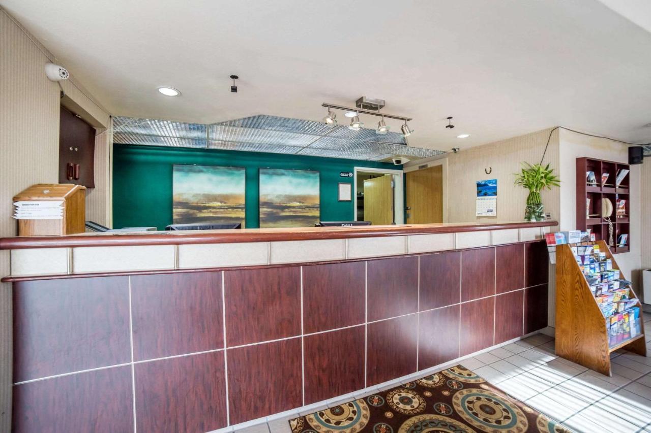 Hotel Rodeway & Nampa